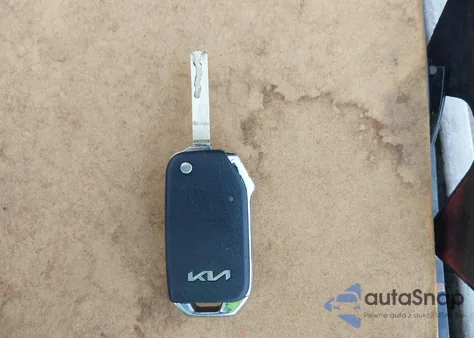 2022 Kia Soul Lx z USA, uszkodzony, nr VIN KNDJ23AU5N7815956